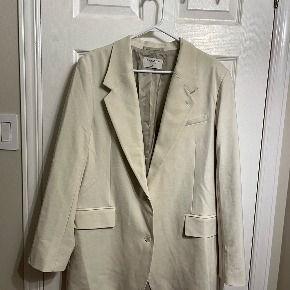 Aritzia Babaton Off-White Blazer